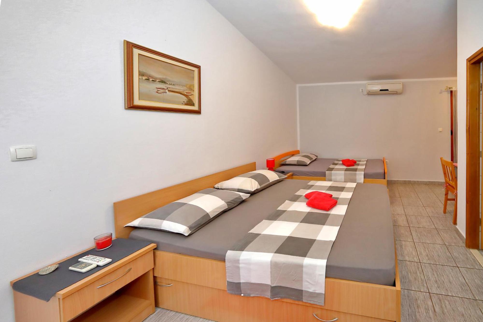 Zara & Duje Apartment Bibinje